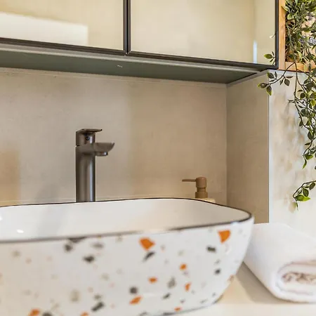 Lovely In בית נופש *