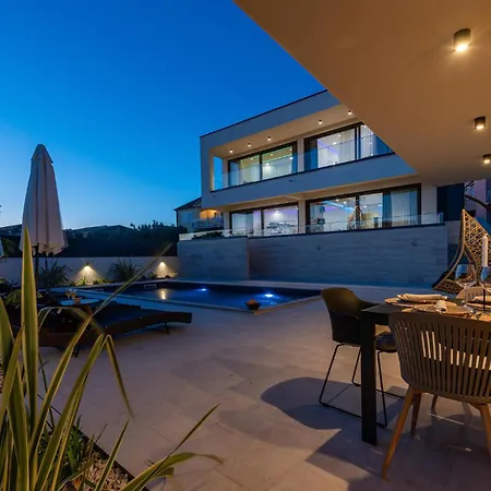 Lovely In Semesterbostad